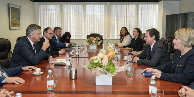 Kurti në takim me kryeministrin e Kroacisë: Serbia mbetet faktor destabilizues e kërcënues i rajonit