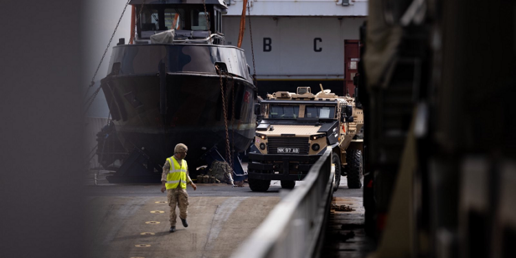 Trupa shtesë të Britanisë do të vendosen përkohësisht në Kosovë