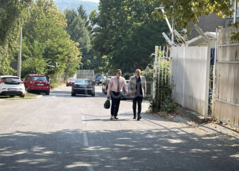 Dy ish-nënkryetarët e komunave paralele serbe intervistohen sot në stacionin policor në veri