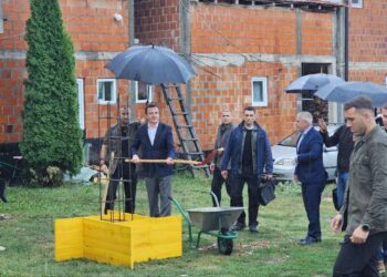 Vihet gurthemeli i stacionit policor në Leposaviq