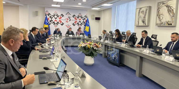 Kurti: Në veri po bëhen investime që s’janë bërë qe dy dekada