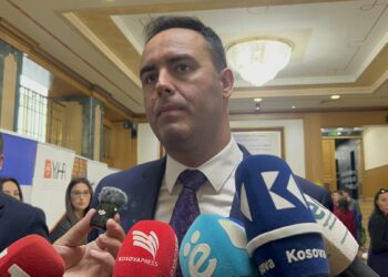 Konjufca: Vuçiqi po kërcënon Kosovën, por nuk na bënë përshtypje, nuk frikësohemi