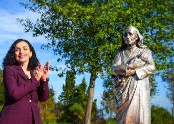 27 vjet nga vdekja e Nënë Terezës, Osmani: Mbetet fanarë shërbimi ndaj njerëzimit