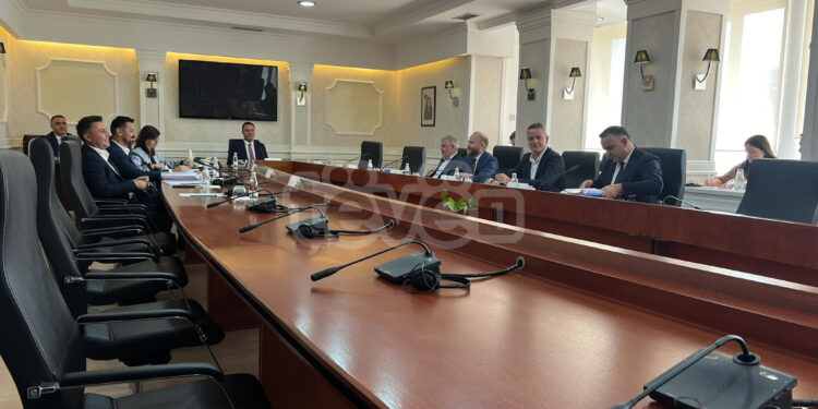 Fillon mbledhja e Kryesisë së Kuvendit të Kosovës