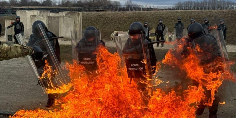 Kontigjenti shqiptar i KFOR-it nisi me stërvitje për menaxhimin e trazirave