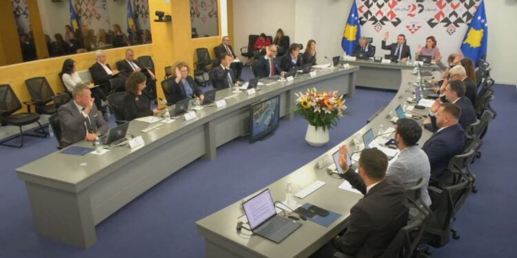 Qeveria ndan 240 mijë euro për libra shkollorë për nxënësit e Luginës së Preshevës
