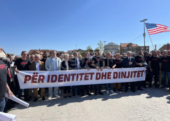 Fillon marshi protestues në Preshevë “Marsho për identitet dhe dinjitet”