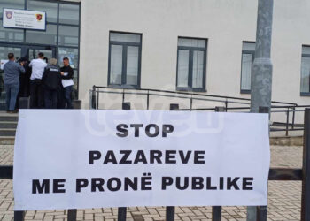  51 prona të paluajtshme do të ipen për 99 vjet në Drenas, opozita proteston