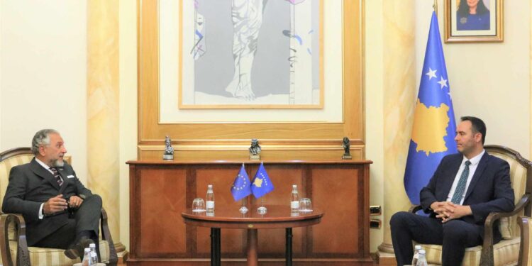 Konjufca pret në takim shefin e EULEX-it, flasin për bashkëpunim në fushën e sundimit të ligjit