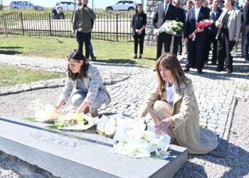 Haxhiu: Fehmiu, Xheva e Fatimja, do të mbeten përherë shembull i përjetshëm i luftës sonë çlirimtare