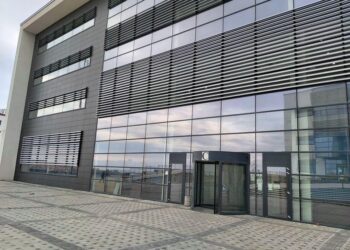 Prokuroria njofton se ka bllokuar 24 prona e 11 villa në një rast për shmangie tatimi