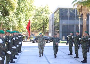 Komandanti i KFOR-it dhe kreu i ushtrisë shqiptare flasin për situatën e sigurisë në Kosovë
