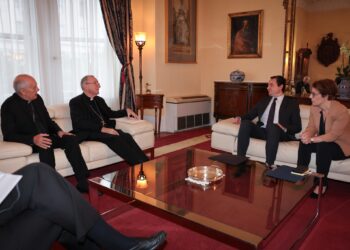 Gërvalla e Kurti takuan Sekretarin e Shtetit të Selisë së Shenjtë, Kardinalin Pietro Parolin