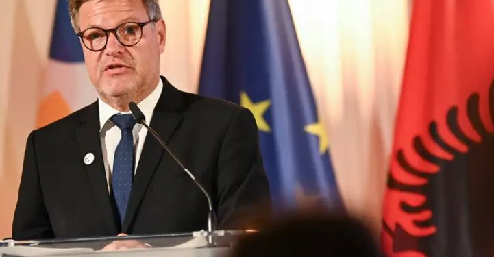 Habeck: Po përpiqemi të gjejmë një zgjidhje për Kosovën