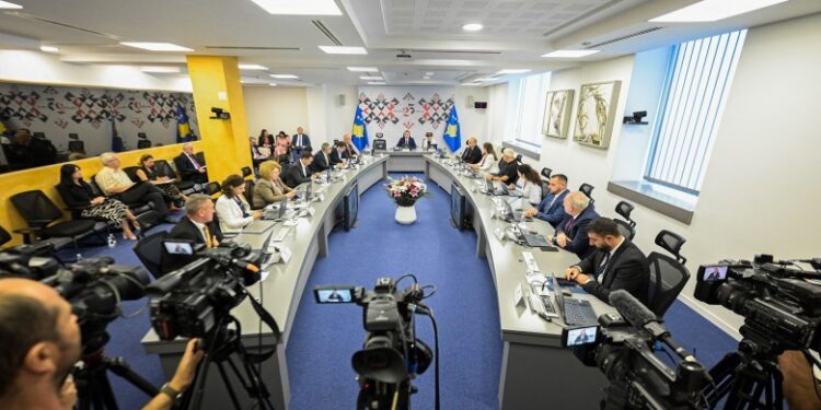 Qeveria krijon komisionin ad hoc për pozitën e drejtorit të AKPPM-sē