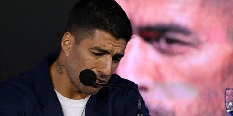 Luis Suarez i jep fund karrierës tek Uruguai