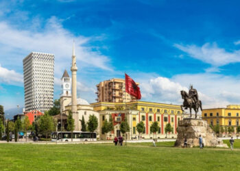 Shqipëria ishte bërë me mbret para 97 vjetësh