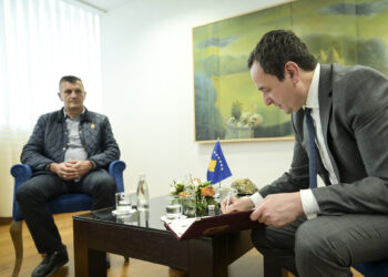 Shkarkohet zëvendësministri Radomiroviq