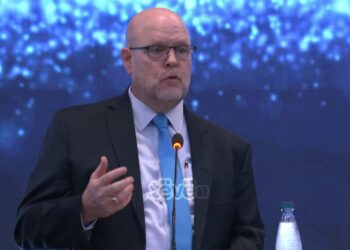 Mesazhe të forta nga Samiti i Kosovës për paqe dhe demokraci