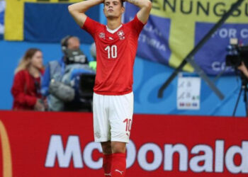 Xhaka i nervozuar për kartonin e kuq ndaj Danimarkës