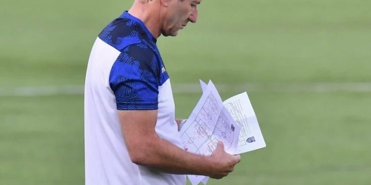 Rumunët i zbulojnë taktikën trajnerit të Kosovës