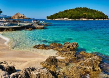 Shqipëria, e dyta në botë për rritjen e numrit të turistëve