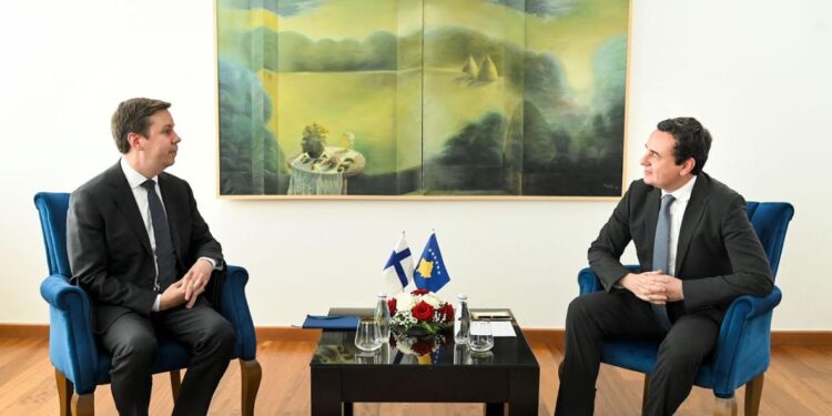 Kurti dhe ambasadori i Finlandës diskutojnë për thellim të bashkëpunimit