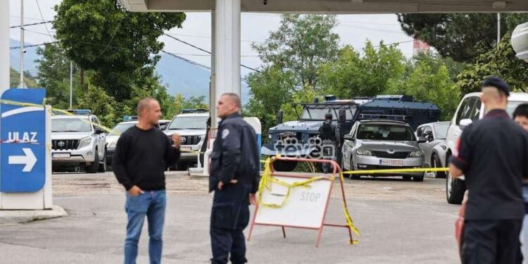 Njësia Speciale vendoset afër stacionit policor në veri të Mitrovicës