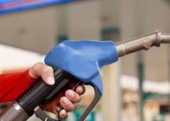 Dy persona të armatosur grabisin 3 mijë euro në një pompë derivatesh në Klinë