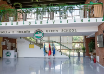 Pesë shkolla në Prishtinë përqafojnë mësimin gjithëditor