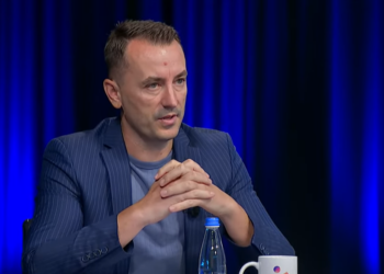 Xani për paralajmërimet për bllokada: Një skenar i punuar gjatë nga Vuçiq