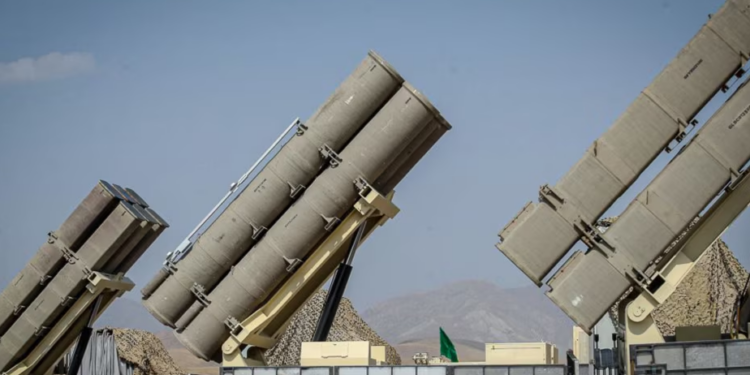 SHBA: Mundësia që Irani ta furnizojë Rusinë me raketa, alarmuese