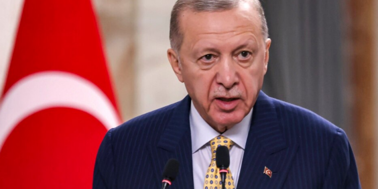 Erdogani bën thirrje për aleancë islamike kundër Izraelit