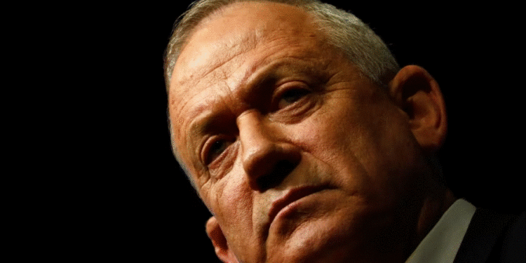 Gantz beson se Izraeli duhet të zhvendosë fokusin ushtarak në Liban