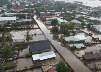 Rumania përballet me vërshime vdekjeprurëse