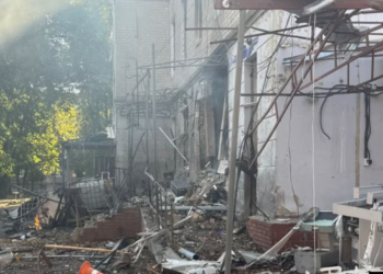 Rusia bombardon një spital ukrainas, vret së paku 9 persona