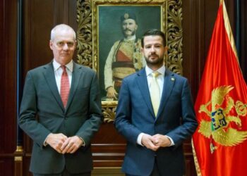 Zëvendëssekretari i NATO-s viziton Malin e Zi, përmendet dhe Kosova