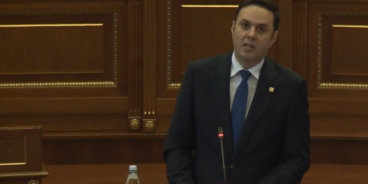 Abdixhiku: I sulmojmë e godasim aleatët, s’ka njohje e as anëtarësim