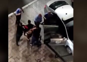 Bogdanoviq: Huliganët që sulmuan policinë u nxitën nga Petkoviç dhe Arsenijeviç për të shkaktuar trazira