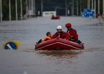 Numri i të vdekurve arrin në 18, ndërsa përmbytjet në Evropën Qendrore vazhdojnë