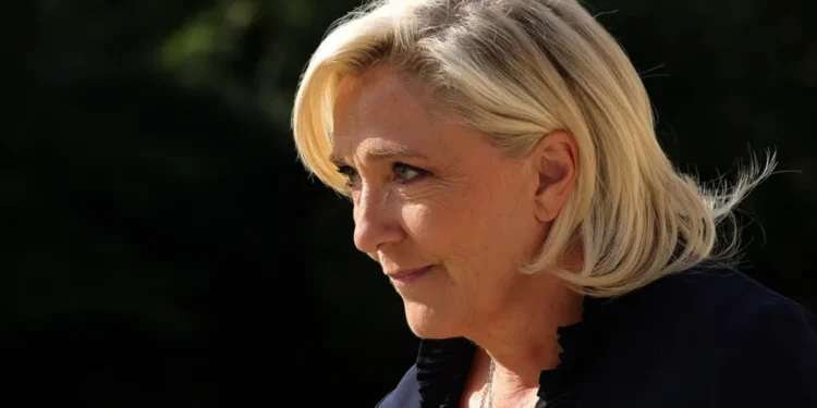 Le Pen në gjyq për keqpërdorim të pretenduar të fondeve të BE-së