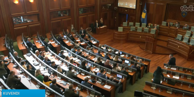 24.3% e deputetëve kanë munguar në seanca plenare