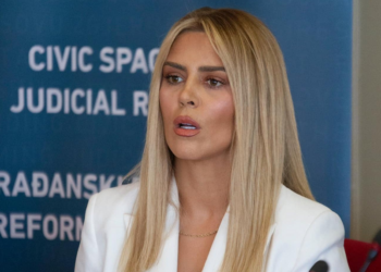 Dy të akuzuar pranojnë fajësinë për kanosjen e deputetes Deliu-Kodra, për të tretin veçohet procedura