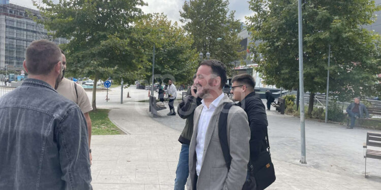 Molliqaj: Sipas kritereve të VV-së, Kurti e Sveçla janë bashkëpunëtorë të Vuçiqit