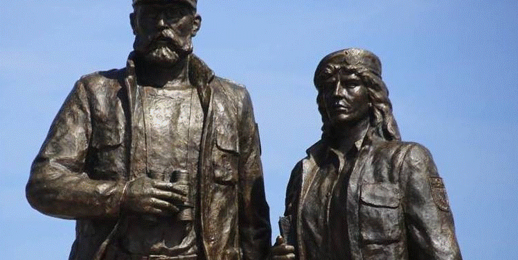 Osmani: Xhevë e Fehmi Lladrovci gardianë të lirisë së Kosovës