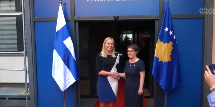 Valtonen ofron mbështetje për Kosovën në rrugën drejt BE-së dhe NATO-s