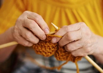 Bërja e arteve dhe veprave artizanale përmirëson shëndetin mendor po aq sa të kesh një punë