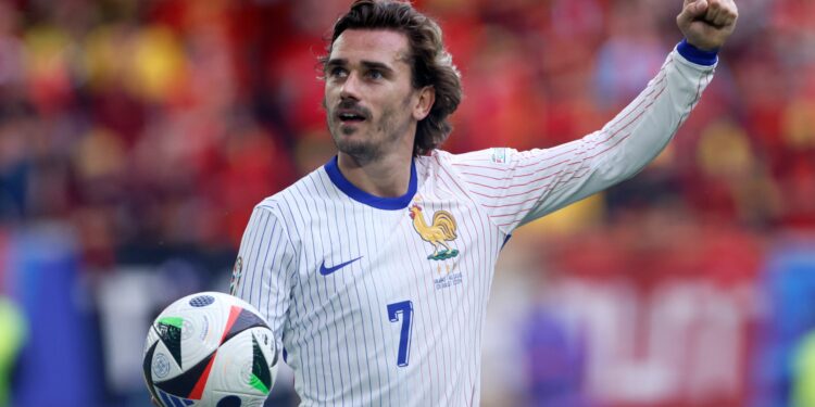 Griezmann befason të gjithë, tërhiqet nga Franca