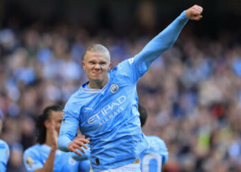 Manchester City me kontratë të re për Haalandin