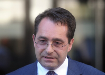 Peci e cilëson akt të turpshëm të Policisë arrestimin e politikanit Arsenijeviq